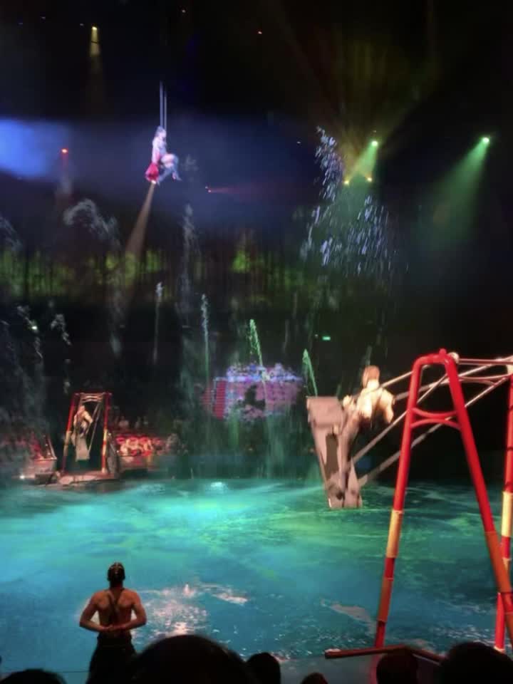 Water Show Theater