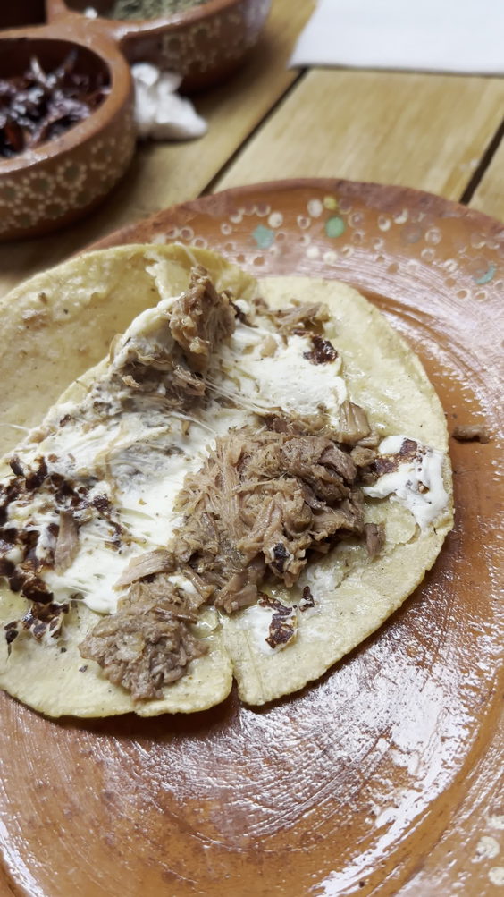 Birrieria ¡ Aquí Es Jalisco !