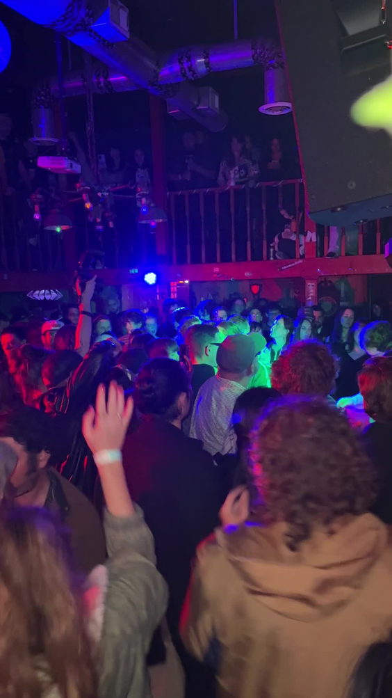 Saturn Bar