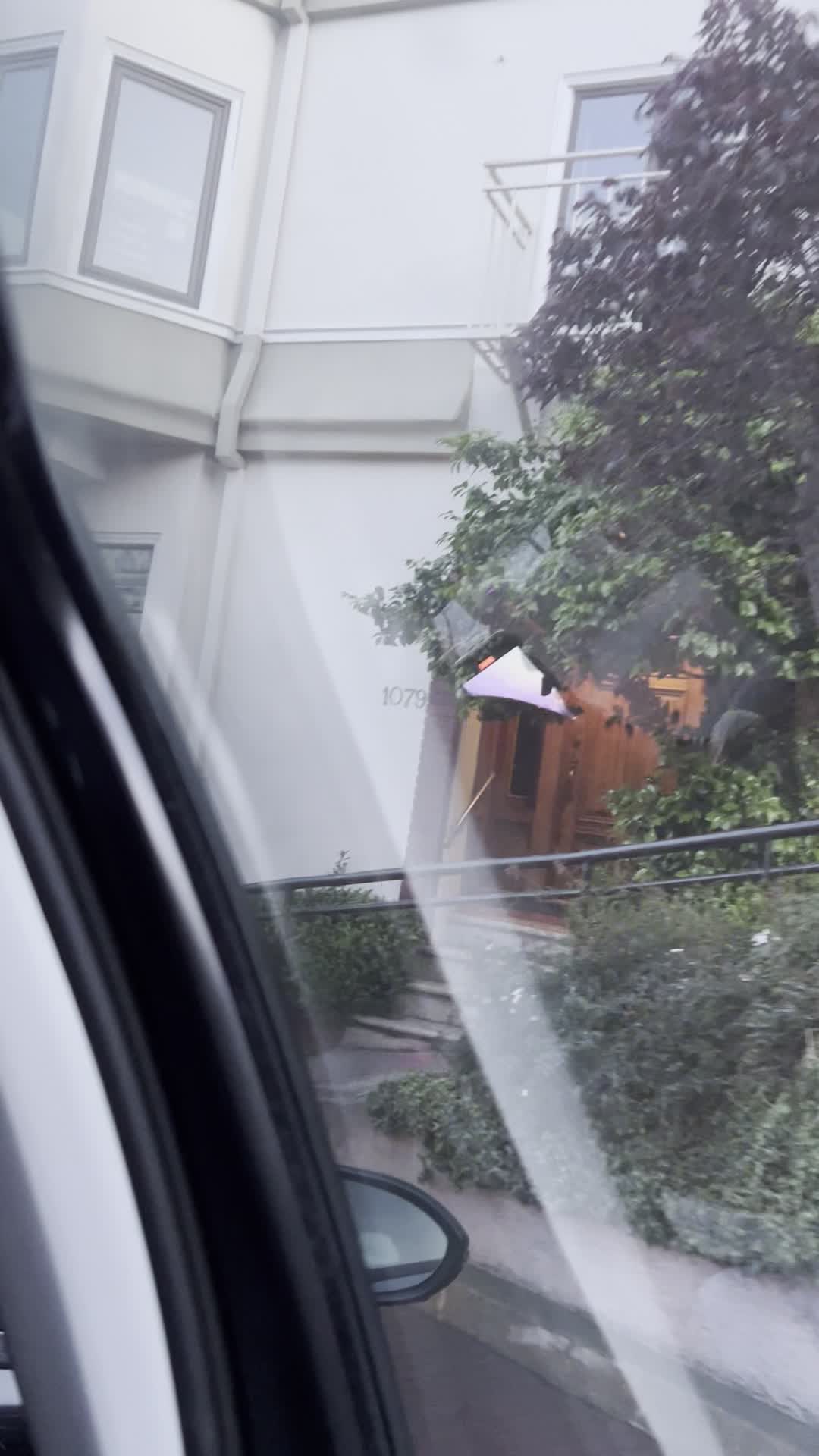 Video review of Lombard Street