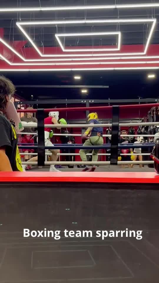 Robles boxing