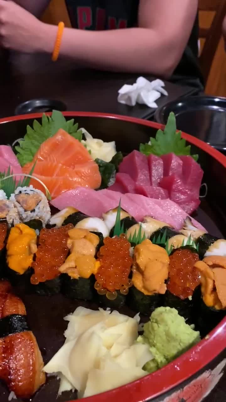 Mitch's Fish Market & Sushi Bar