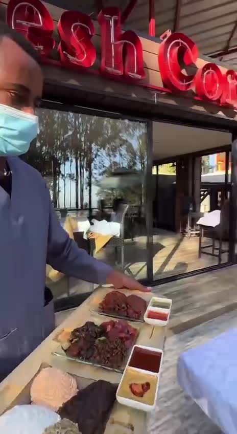 TARIKU AND WAJO BUTCHER &LOUNGE{ታሪኩና ዋጆ ስጋ ቤትና ላውንጅ