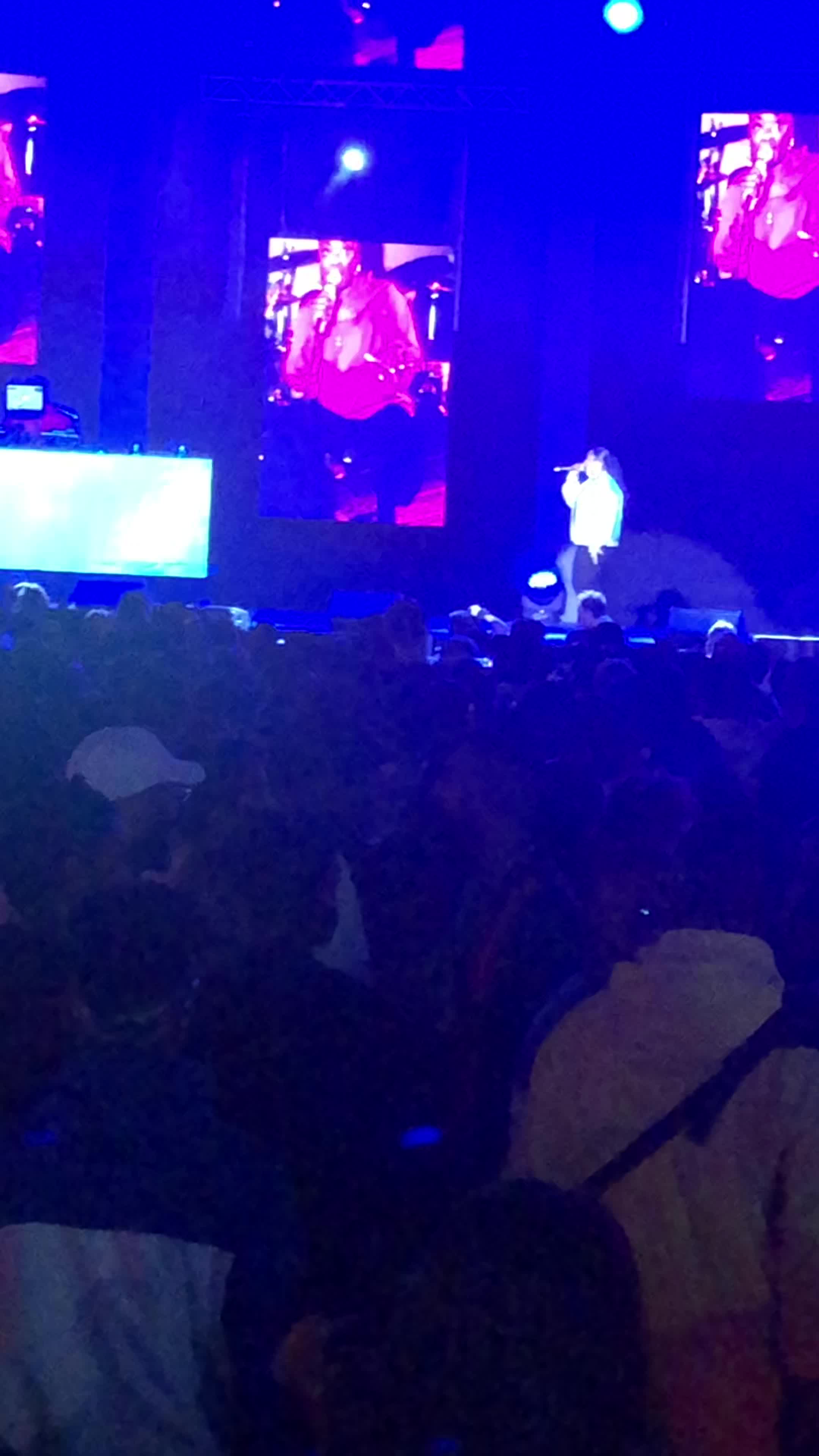dxb