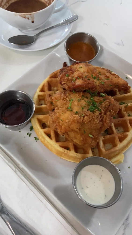 Bru's Wiffle - A Waffle Joint