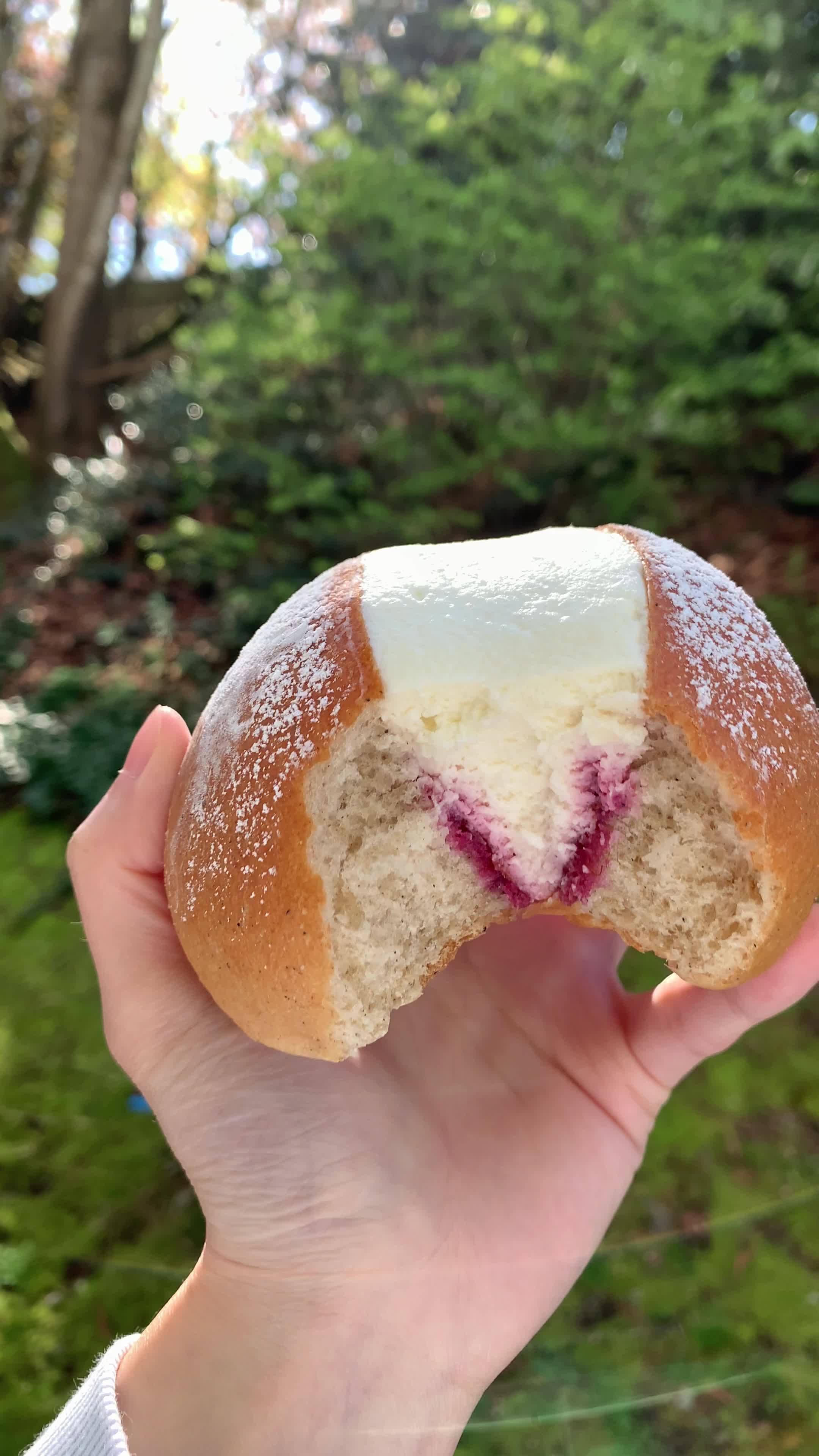 Video review of Saint Bread