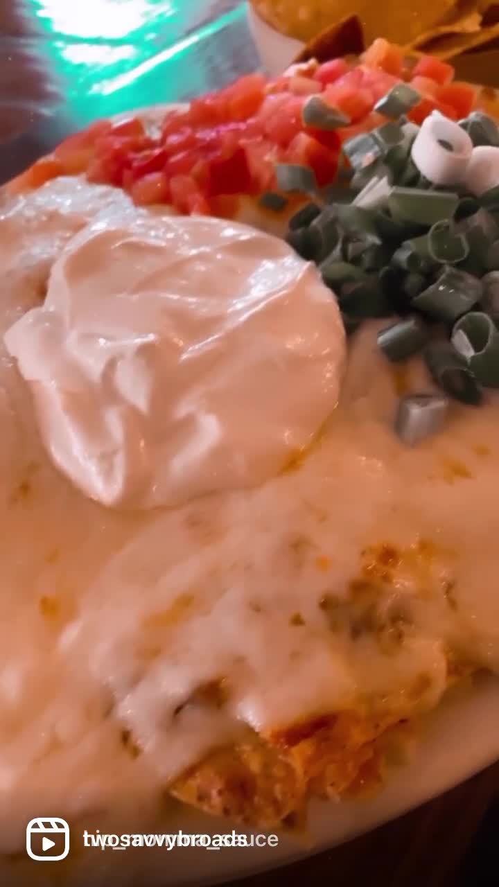 Video review of Los Galanes