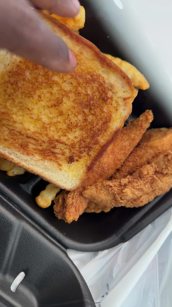 Zaxby's Chicken Fingers & Buffalo Wings