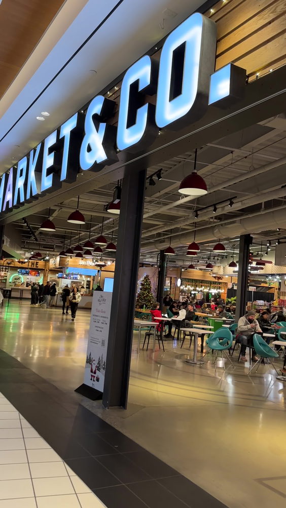 Upper Canada Mall