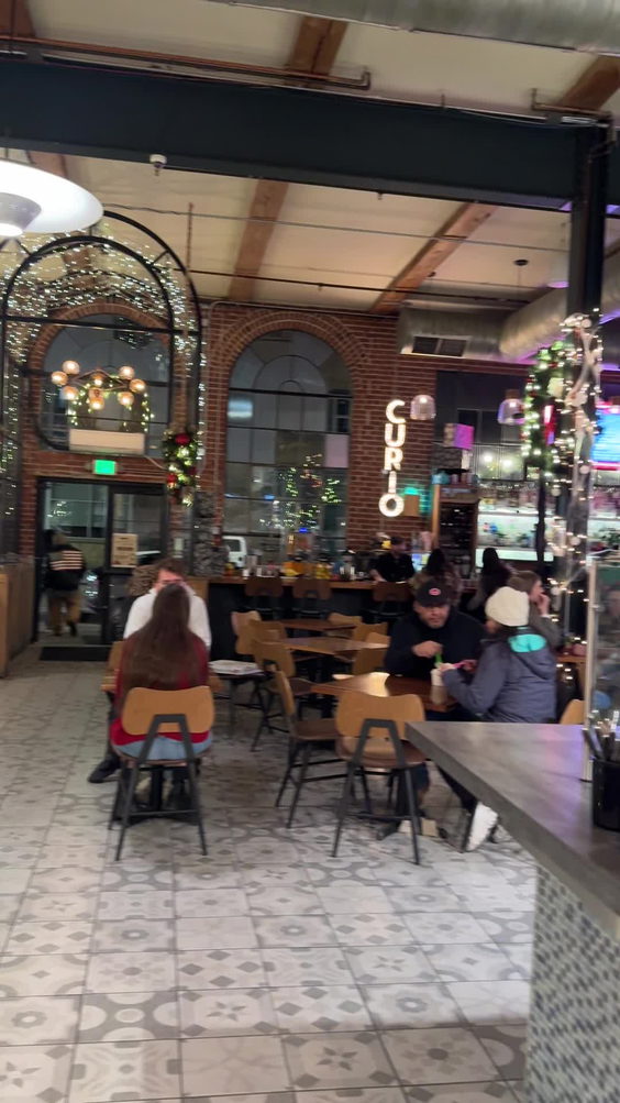 Izzio Bakery Central Market