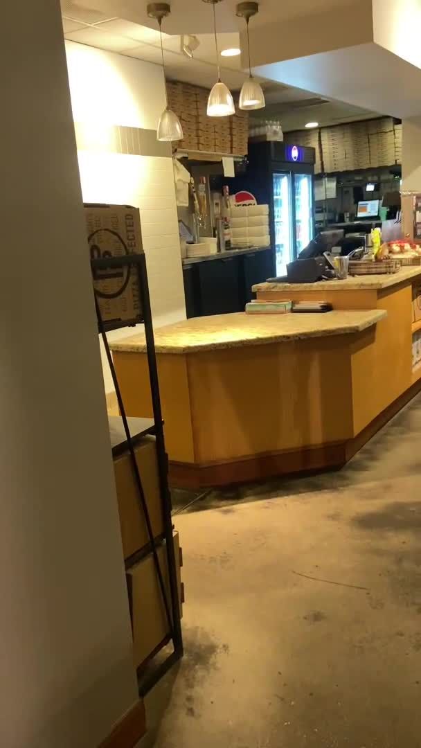 Flippers Pizzeria