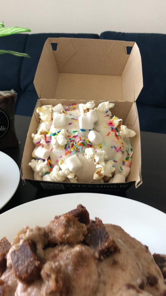 Cinnaholic