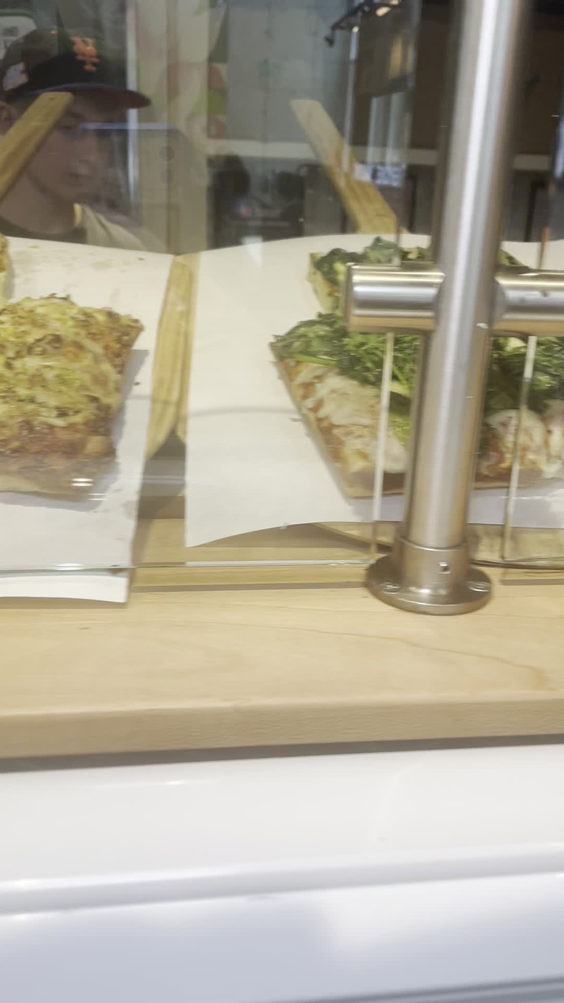 Kid brother pizza