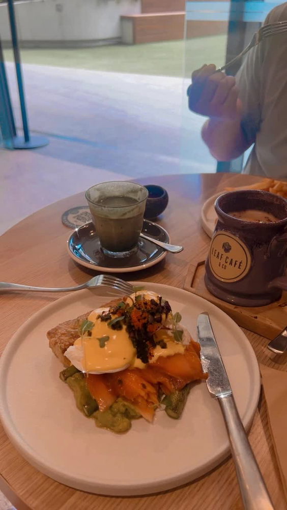 Leaf Cafe & Co