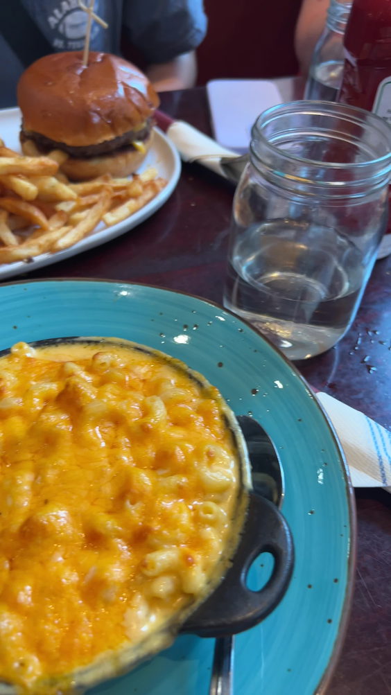 Carnegie Diner & Cafe