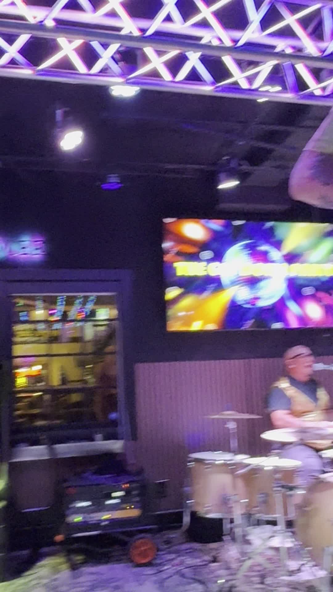 Video review of Luke's on Front