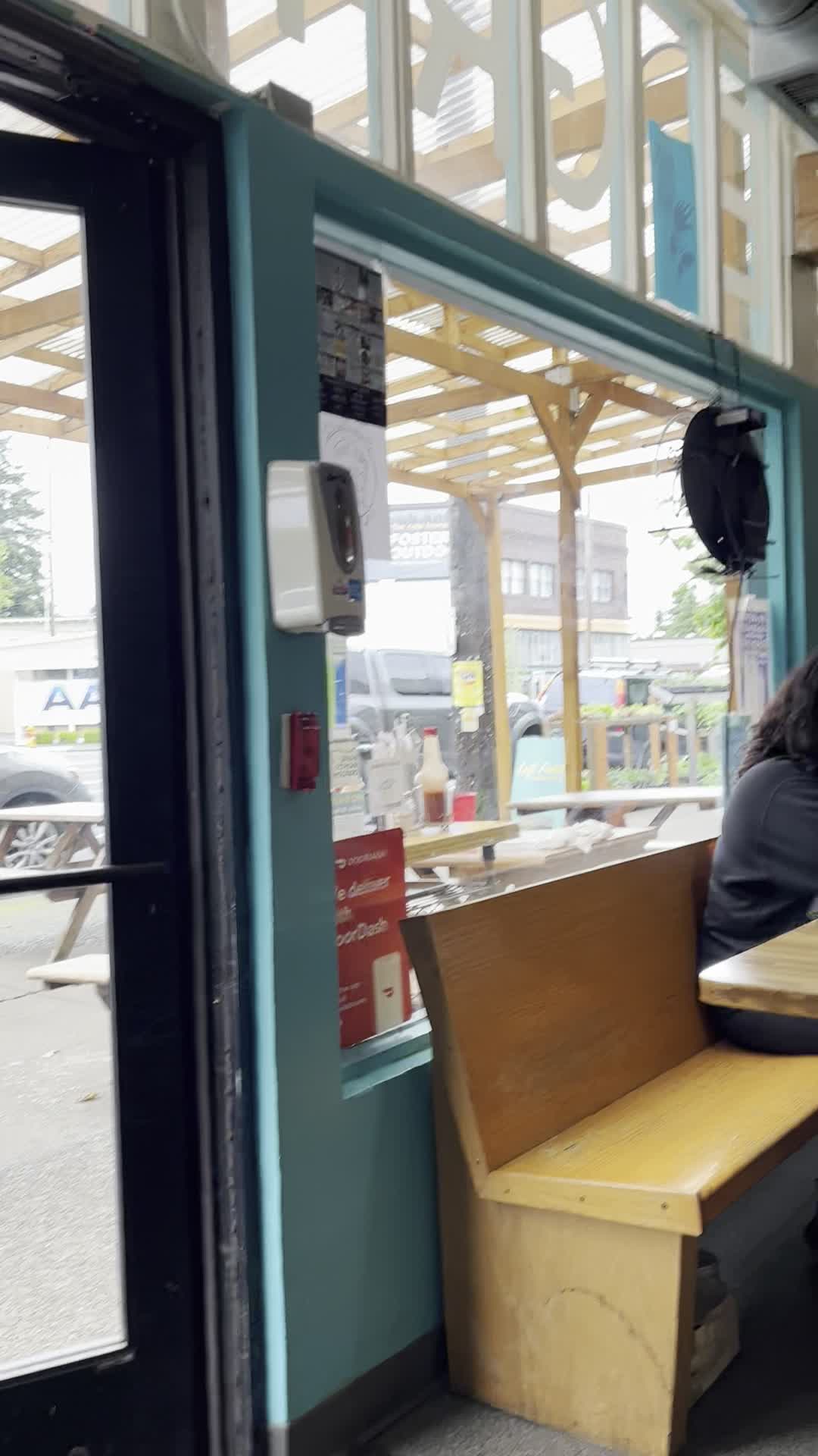 Video review of Off The Griddle