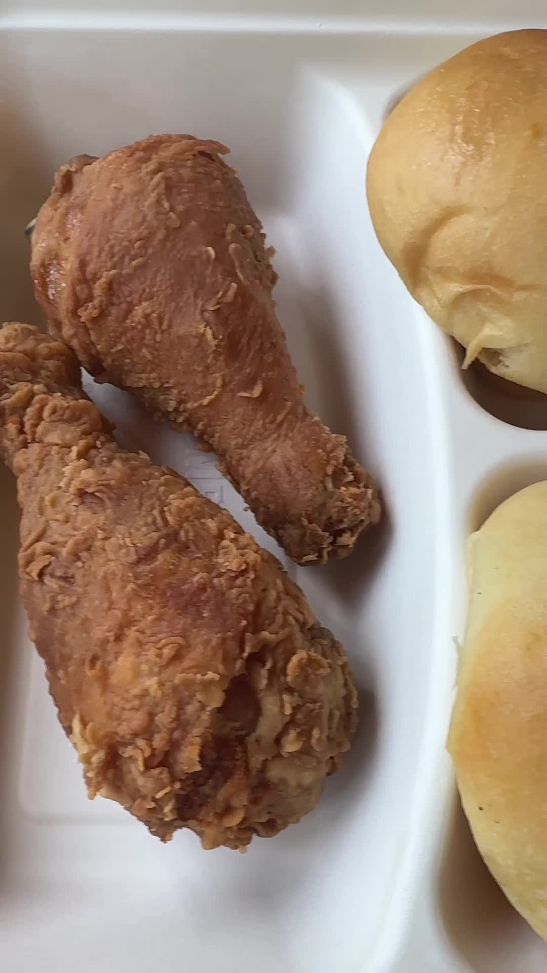 Video review of Ezell's Famous Chicken