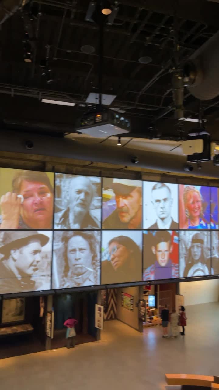 Video review of Canadian Museum for Human Rights