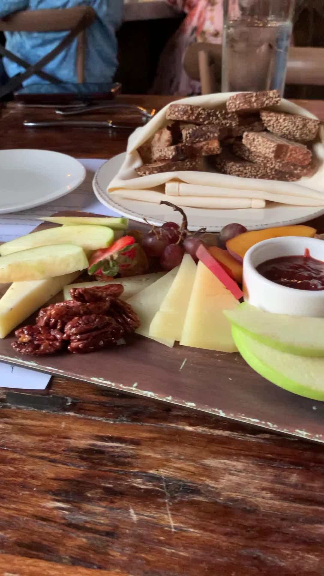 Farmhouse at Roger's Gardens