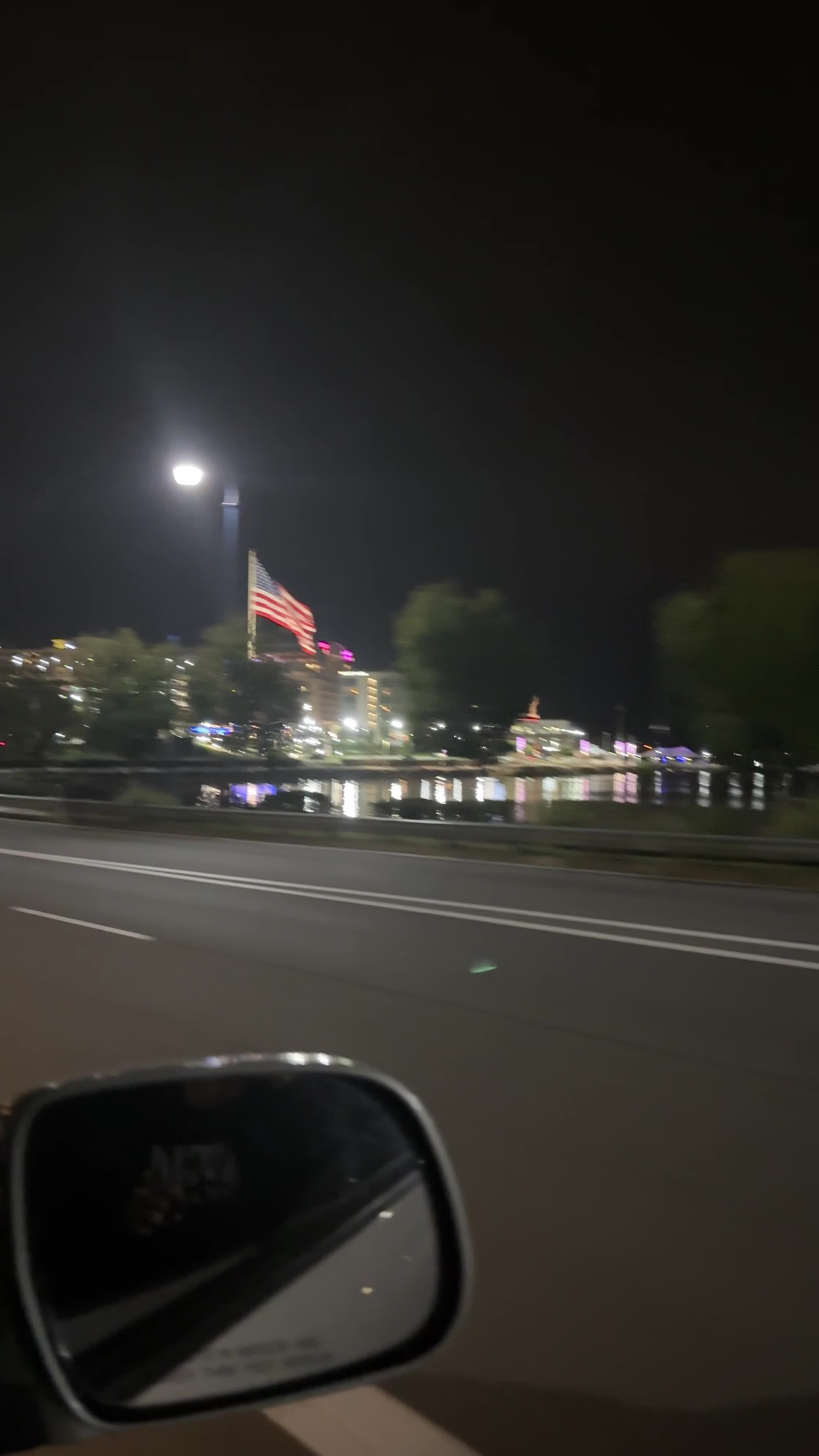 Video review of McLoone's Pier House