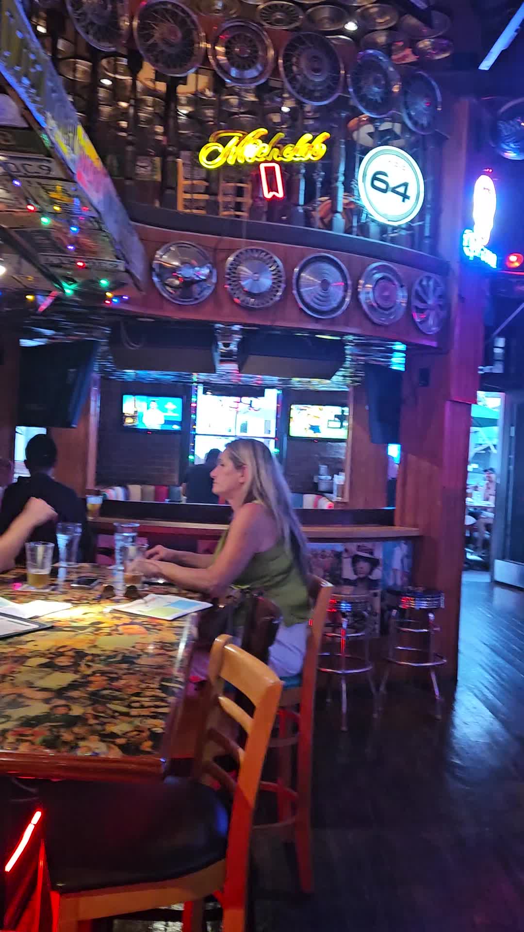 Barney's Beanery