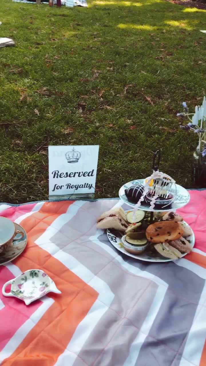 Video review of Lovey's Tea Shoppe