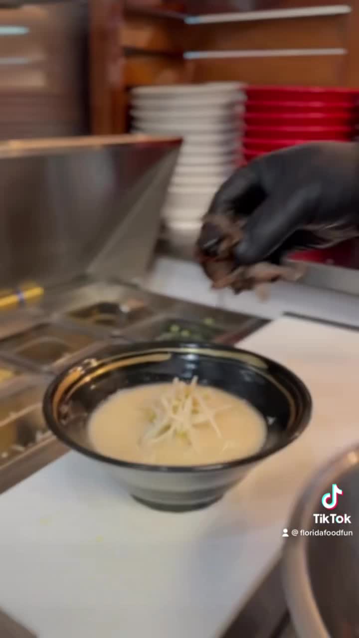 Zuru Ramen Bar - Miramar