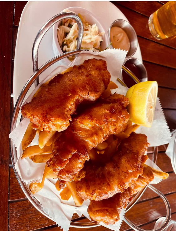 Louie's Prime Steak & Seafood