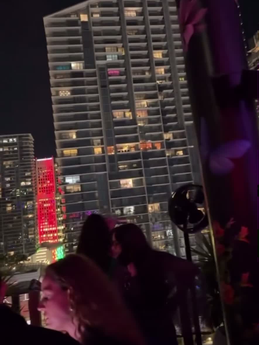 Skyline Roof Bar