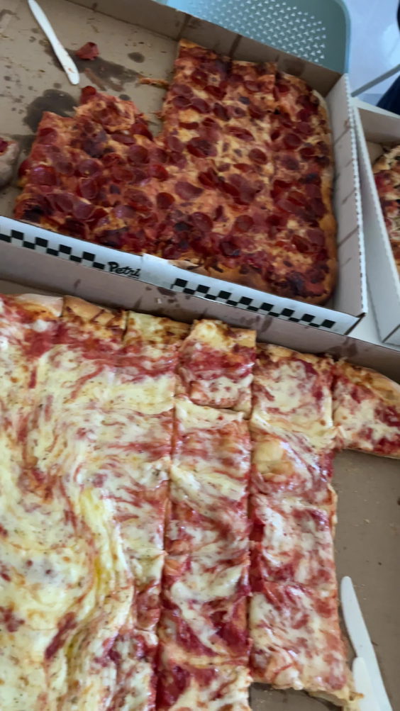 Petrillo's Pizza