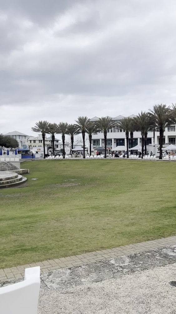 Seaside Central Square