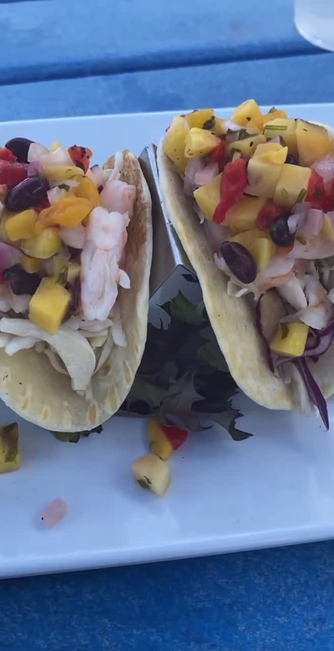 Tides Beachside Bar & Grill