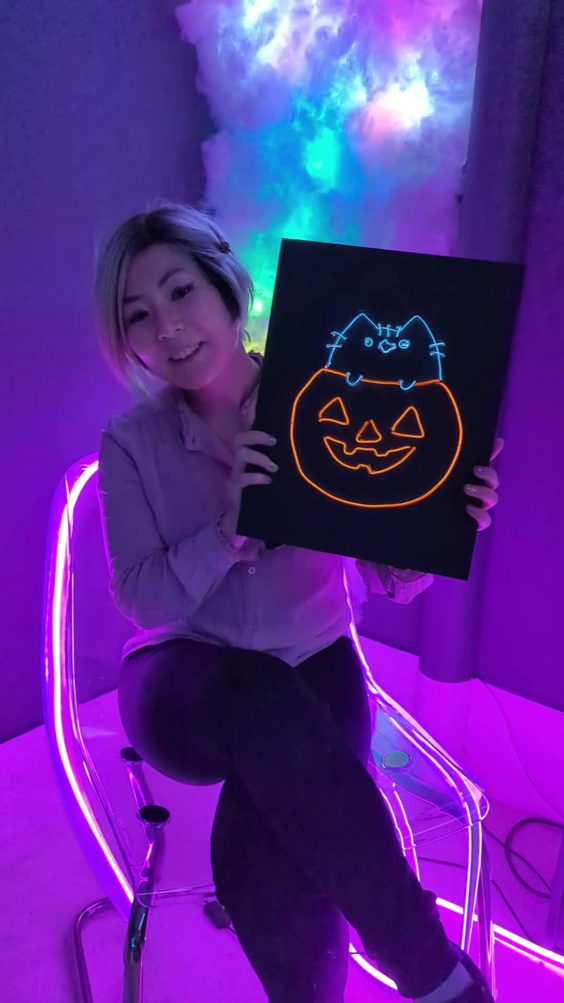 2077 LIGHT SIGN STUDIO