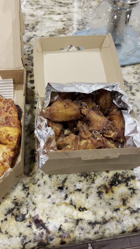 Round Table Pizza
