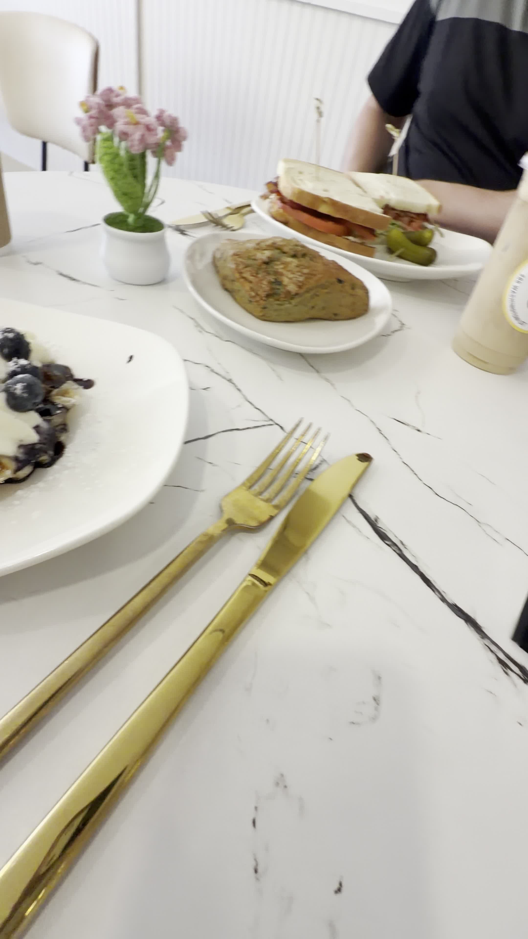Cafe K Streets