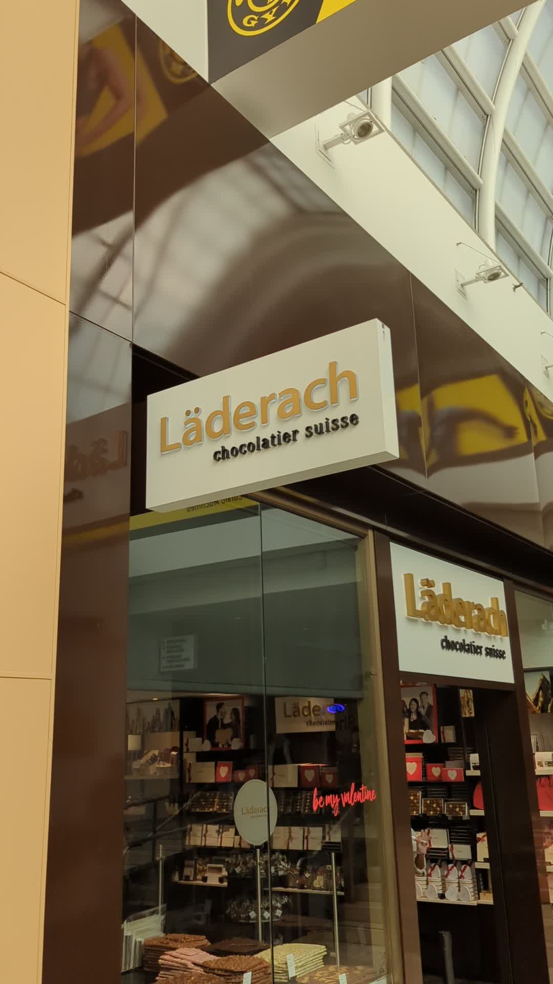 Video review of South Coast Plaza