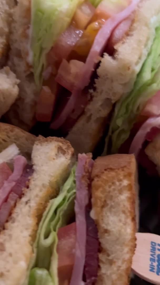 Video review of Mel's Drive-In