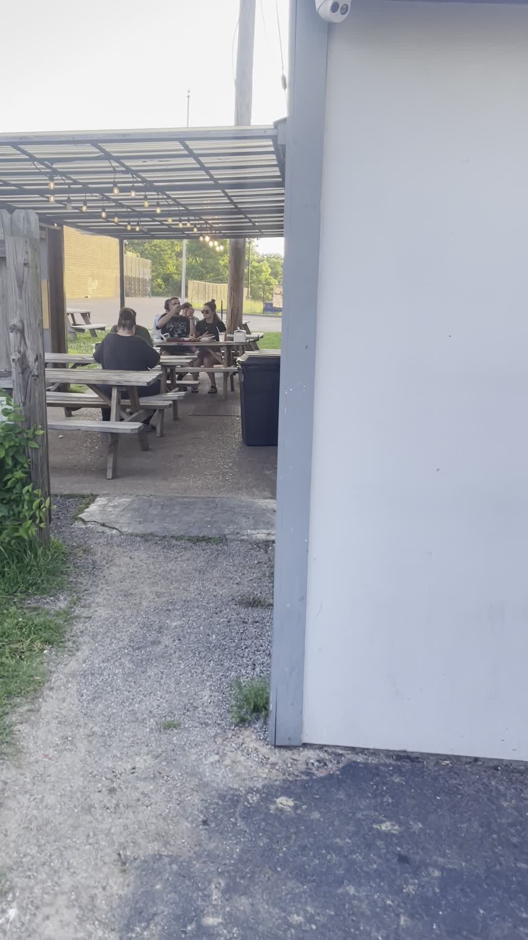 Video review of Elwood's Shack