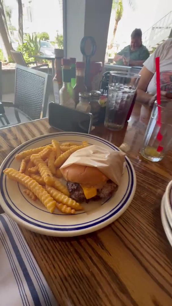 Uncle Pete's Cafe