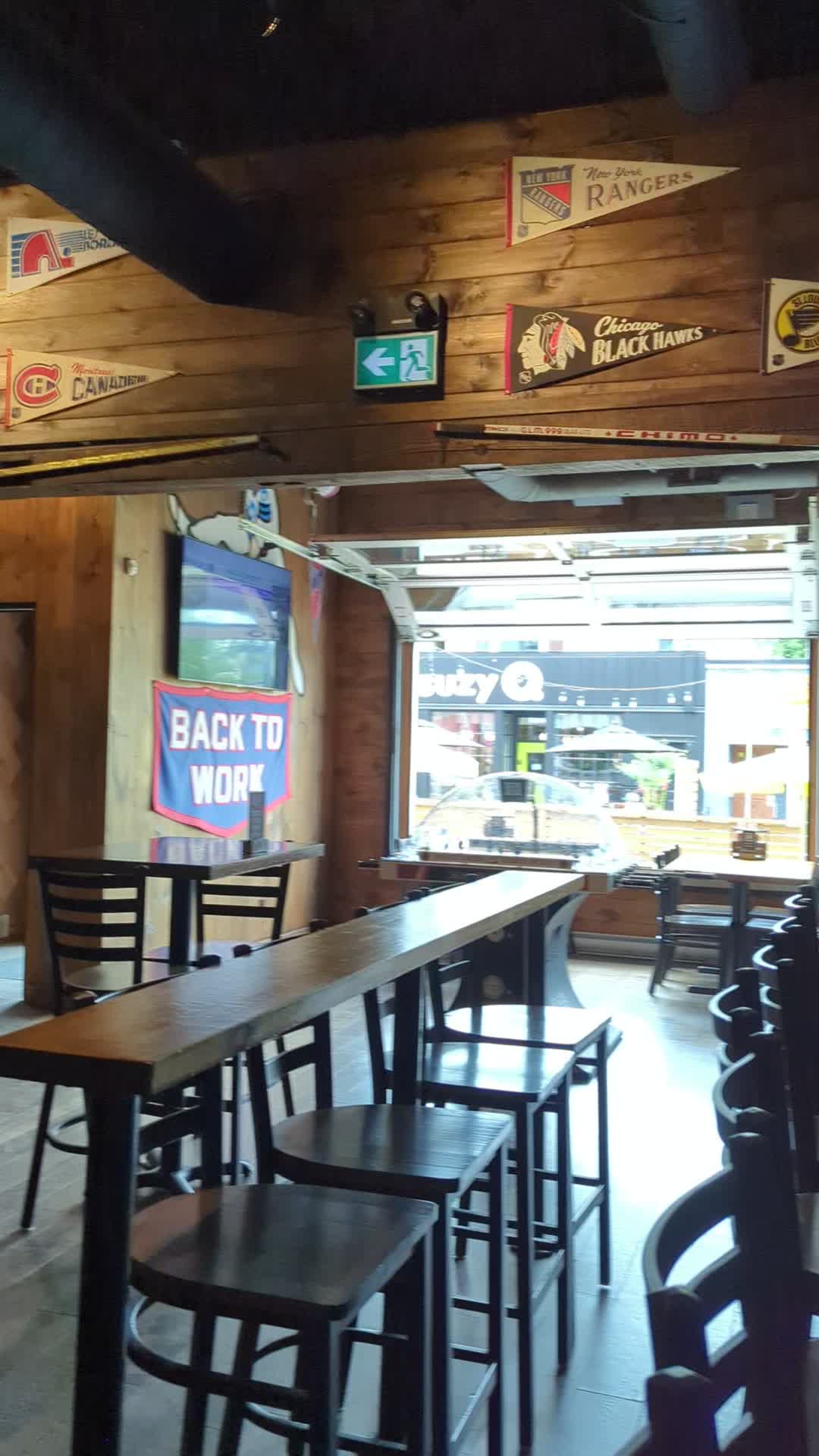 The Senate Tavern On Wellington