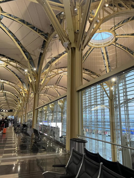 Ronald Reagan Washington National Airport (DCA)