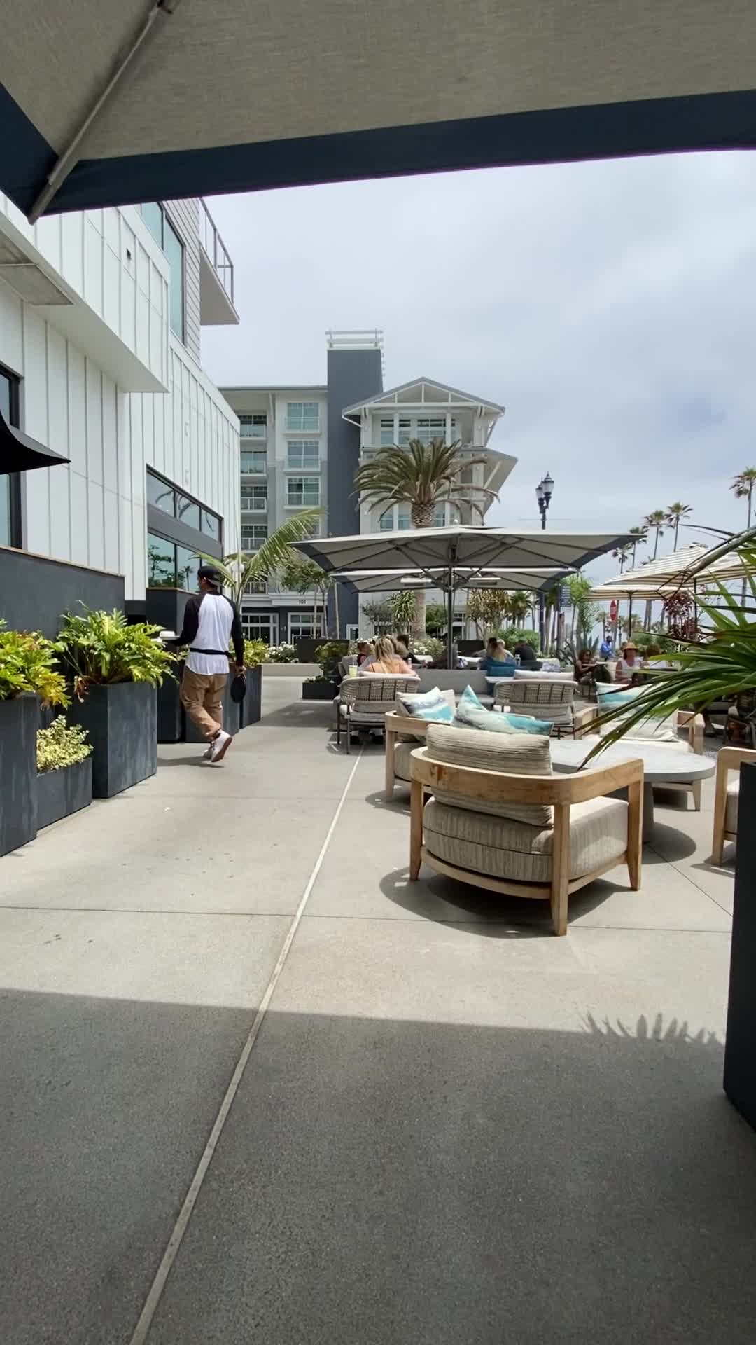 Video review of High/Low