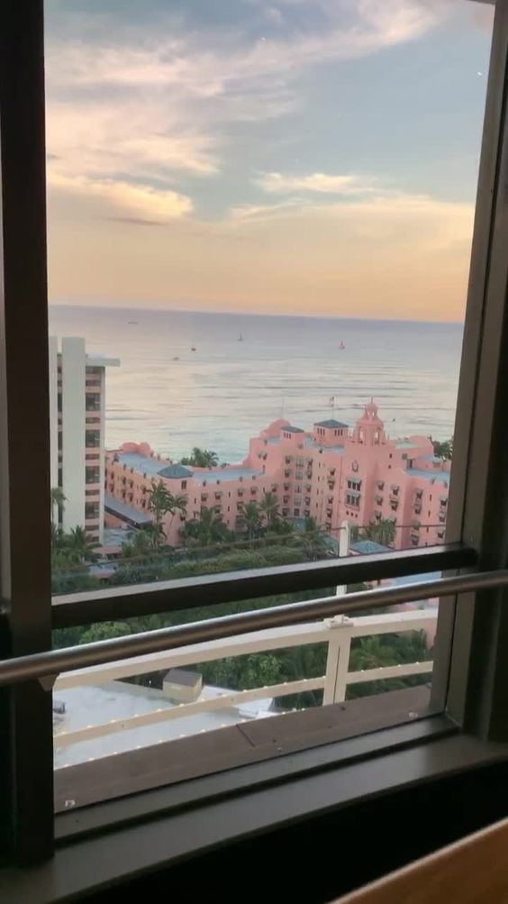 SKY Waikiki