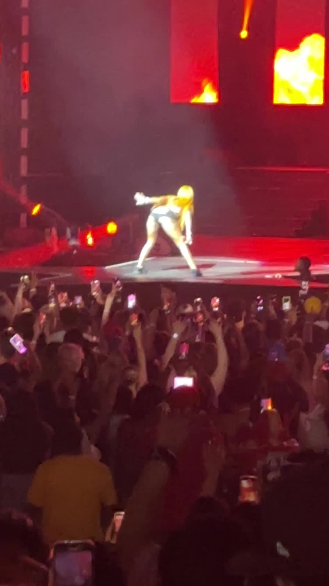 Video review of Pinnacle Bank Arena