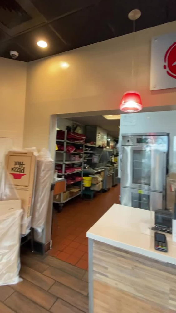 Pizza Hut