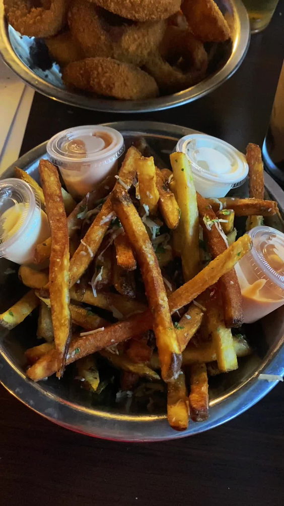 Dempsey's Burger Pub