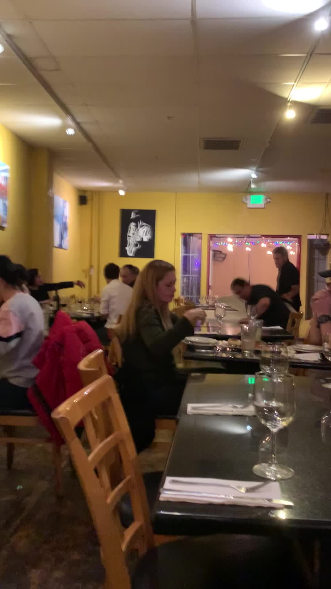 Video review of B Street & Vine
