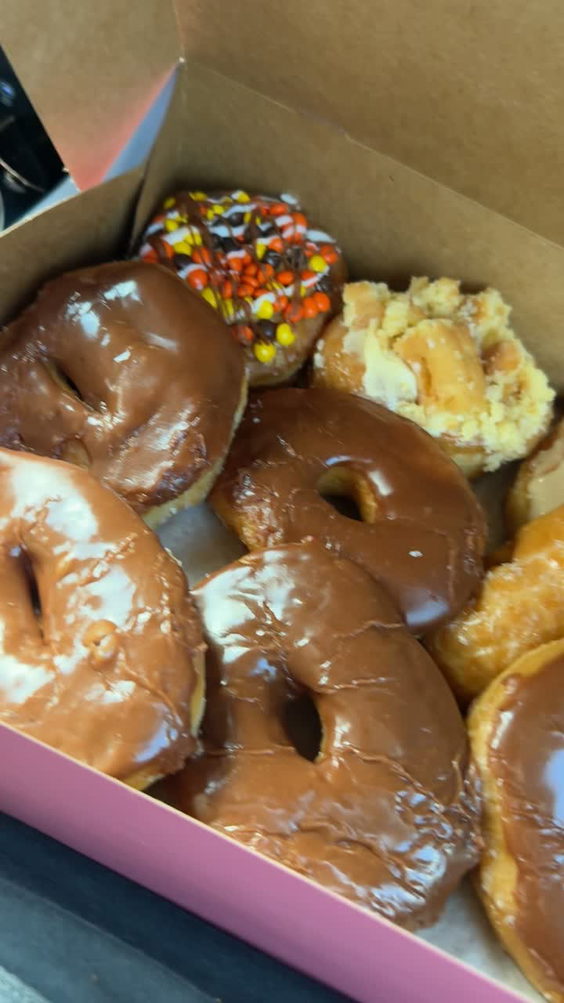 Thomas Donut & Snack Shop
