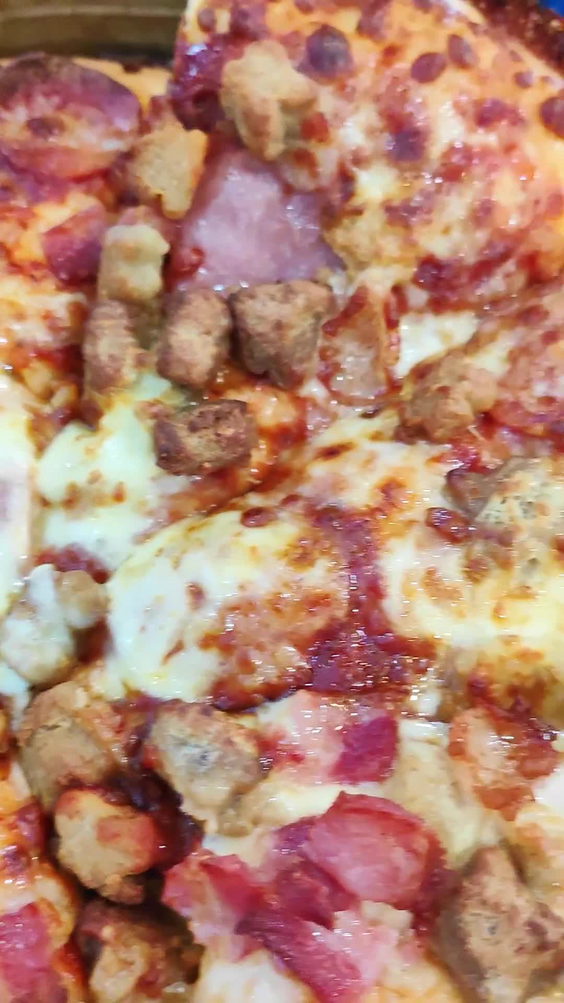 Pizza hut - SM Lipa